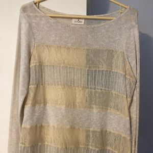 Long sleeve off white lace top